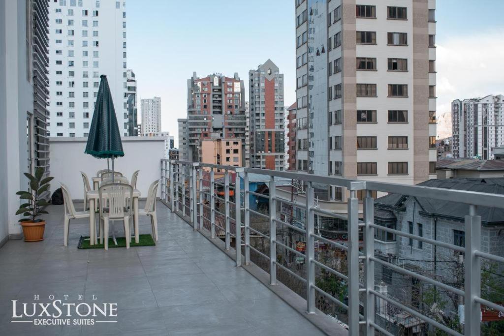 Luxstone Executive & Suites La Paz Exteriér fotografie